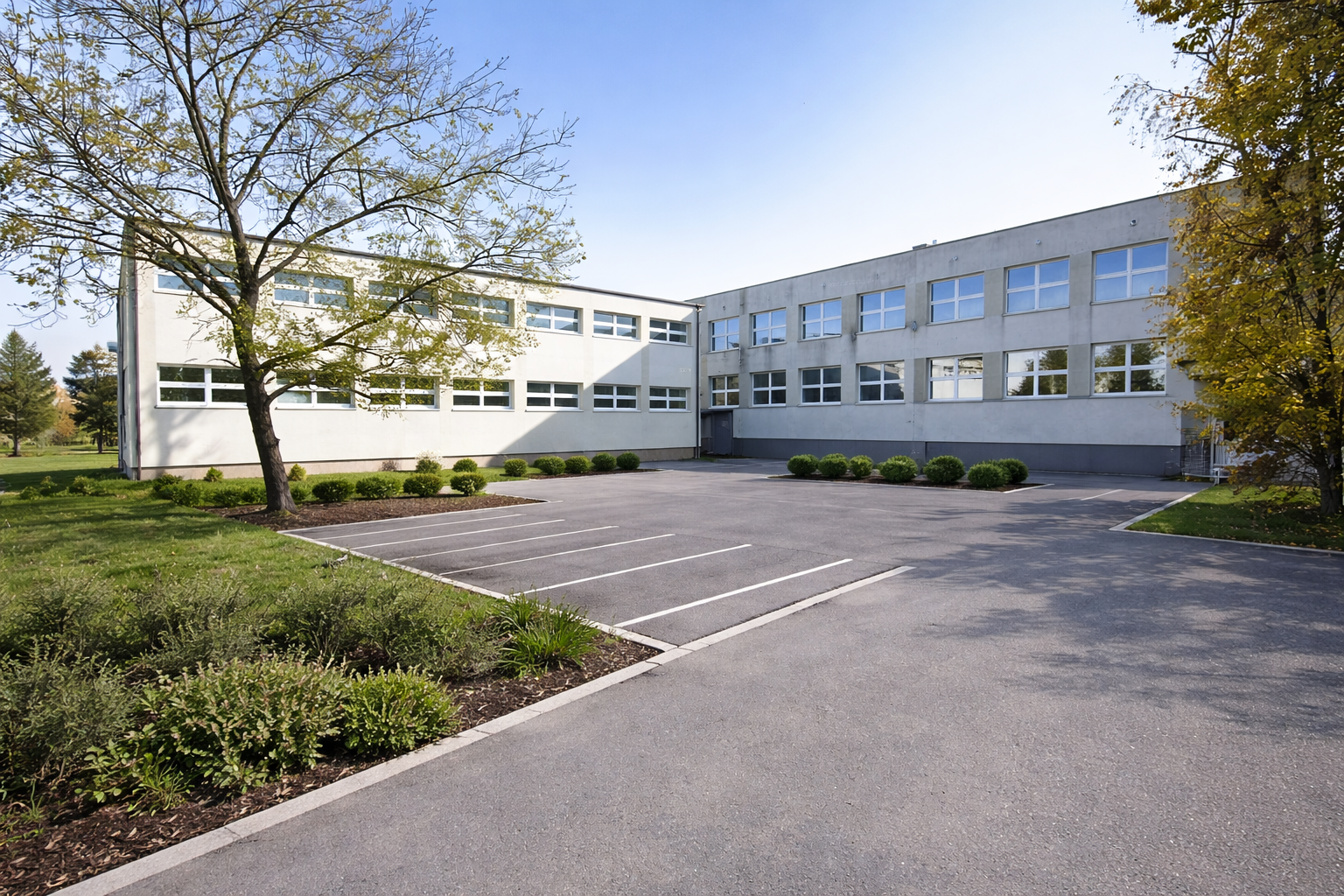 Zespół Szkolno-Przedszkolny nr 1 ul. Zielony Rynek 1, Grodzisk Mazowiecki